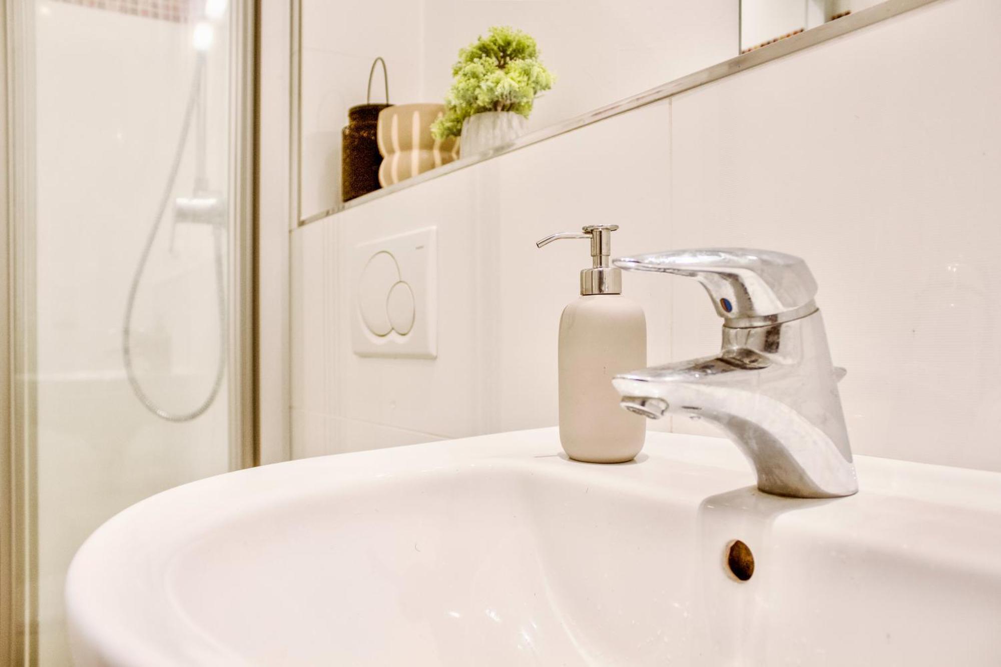 Charmante Altbauwohnung In Bonn Extérieur photo